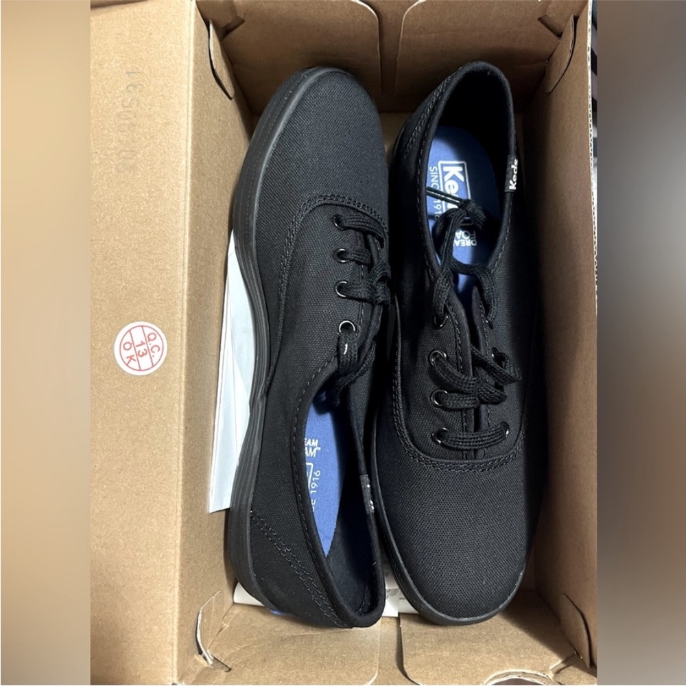 Keds Women’s Black Sneakers